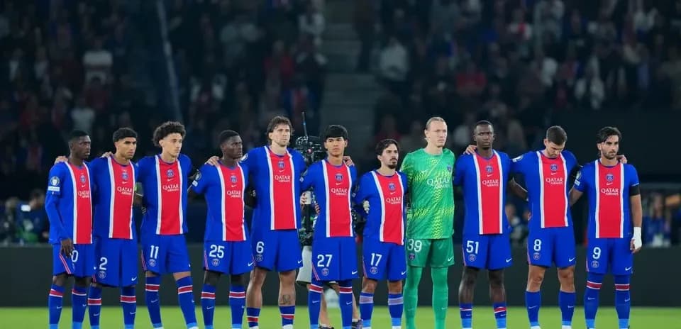 Paris Saint-Germain players lined up before the match