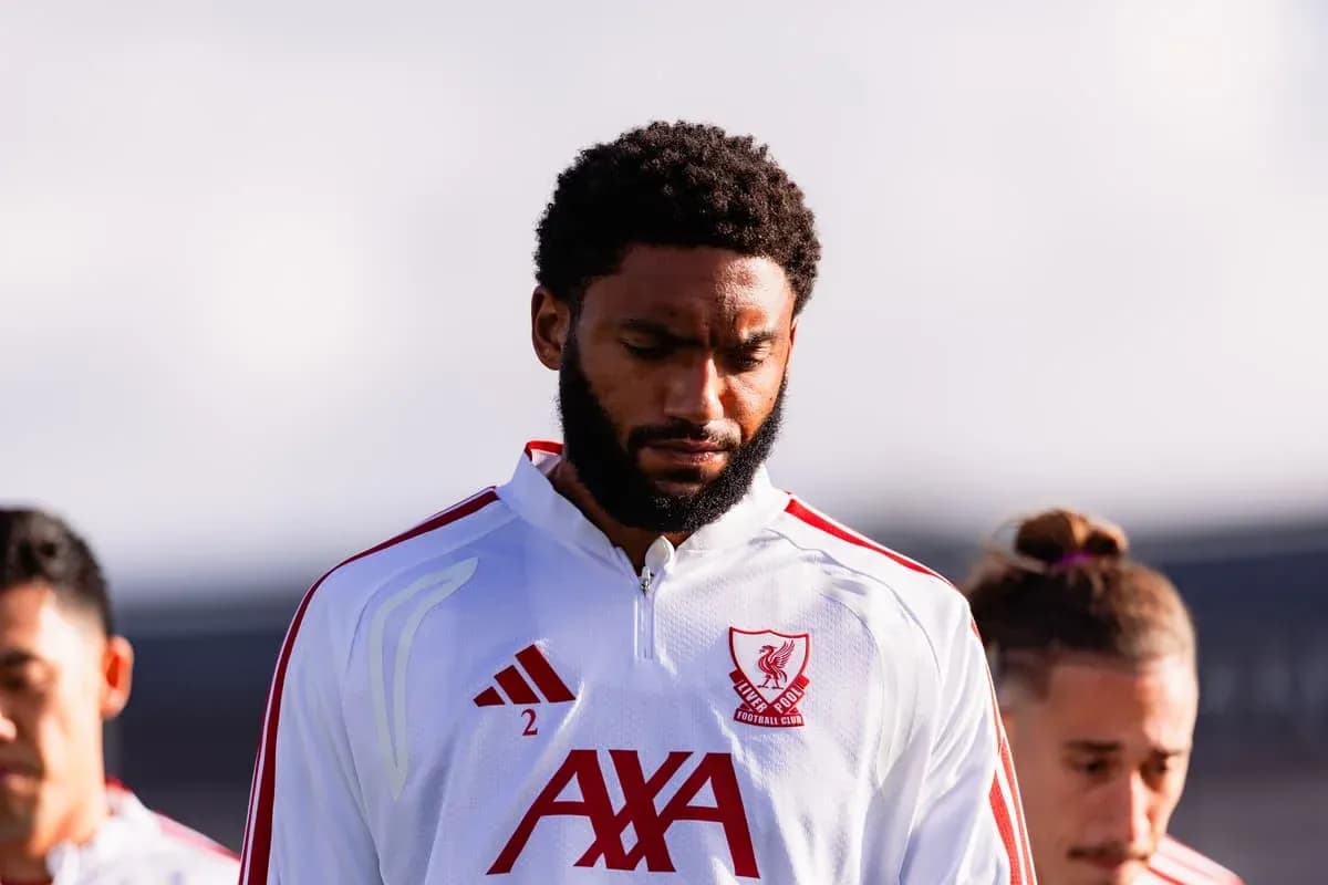Player in Liverpool kit during team lineup