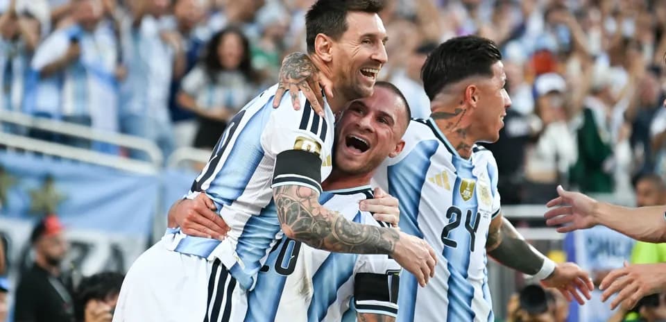 Argentinian players celebrating a goal during match