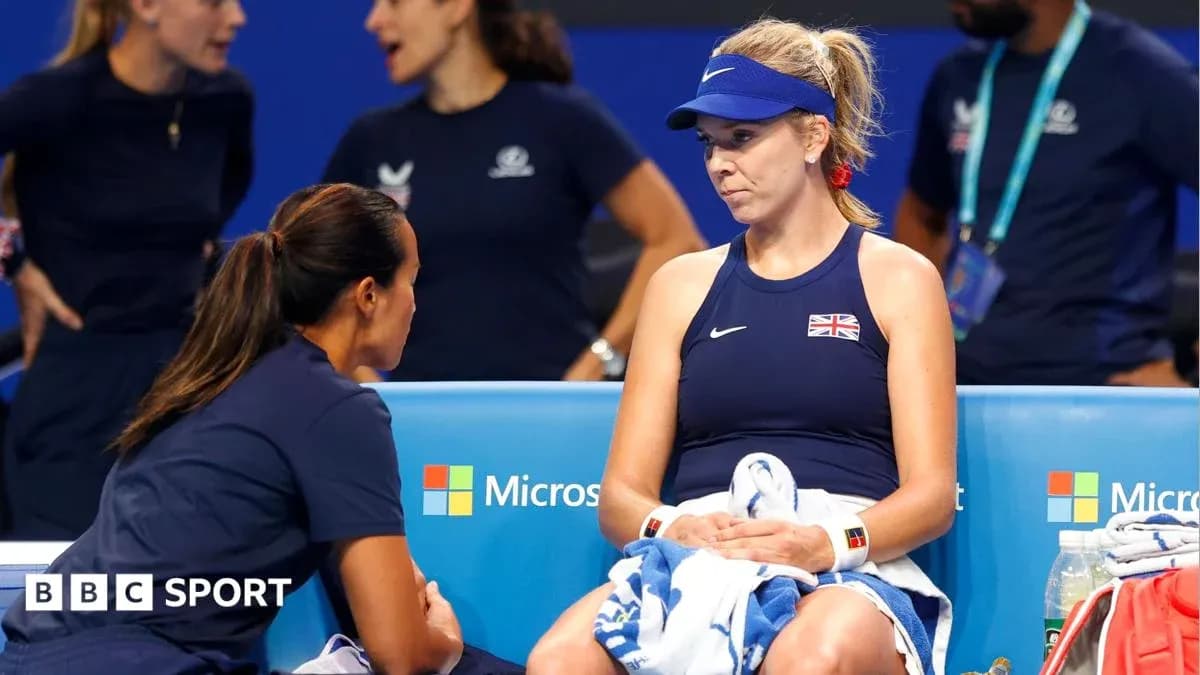 Player receiving coaching during a tennis match break