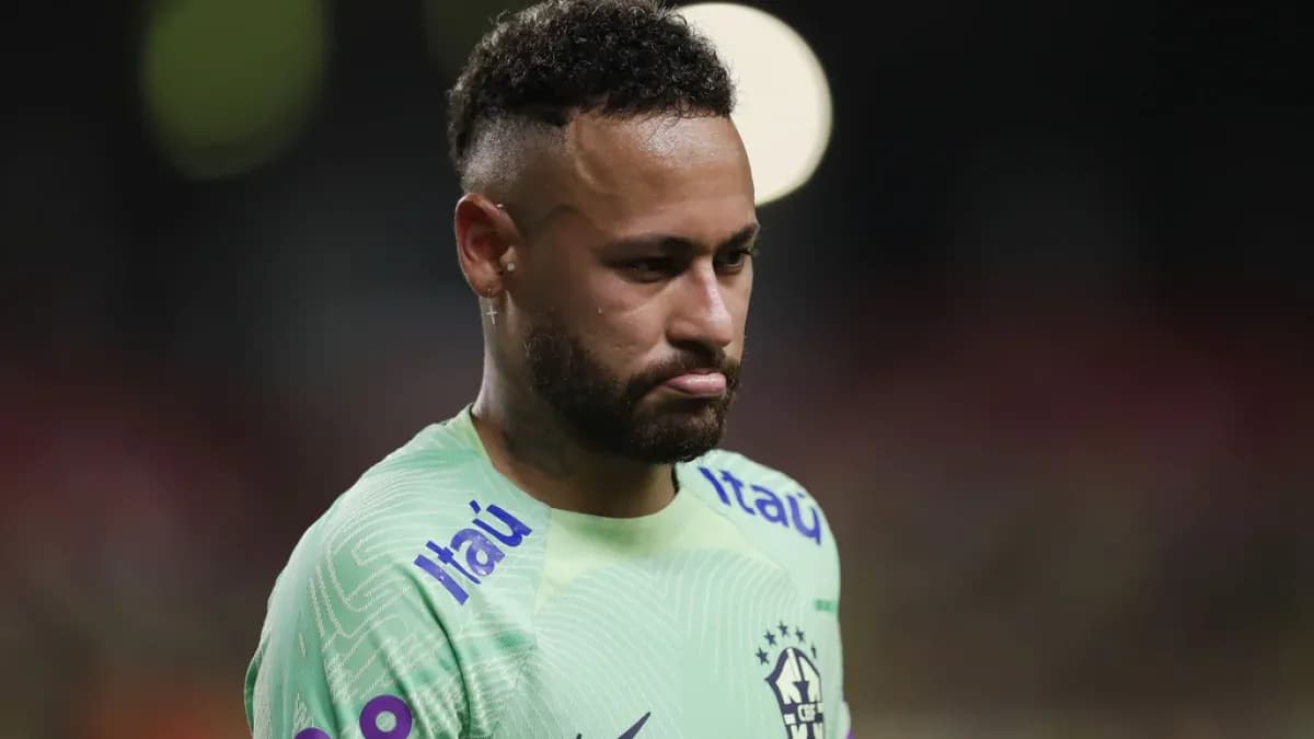 Neymar in Brazil kit during match moment