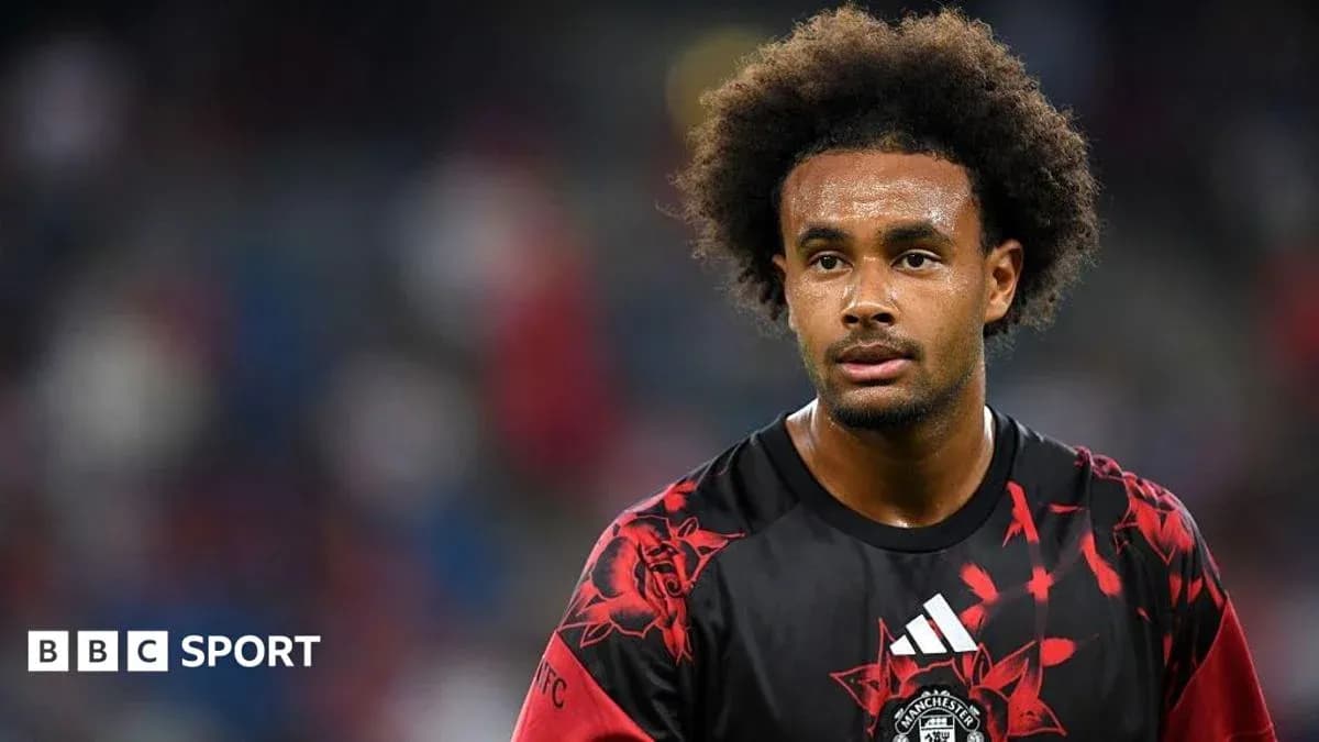 Player wearing Manchester United jersey during match