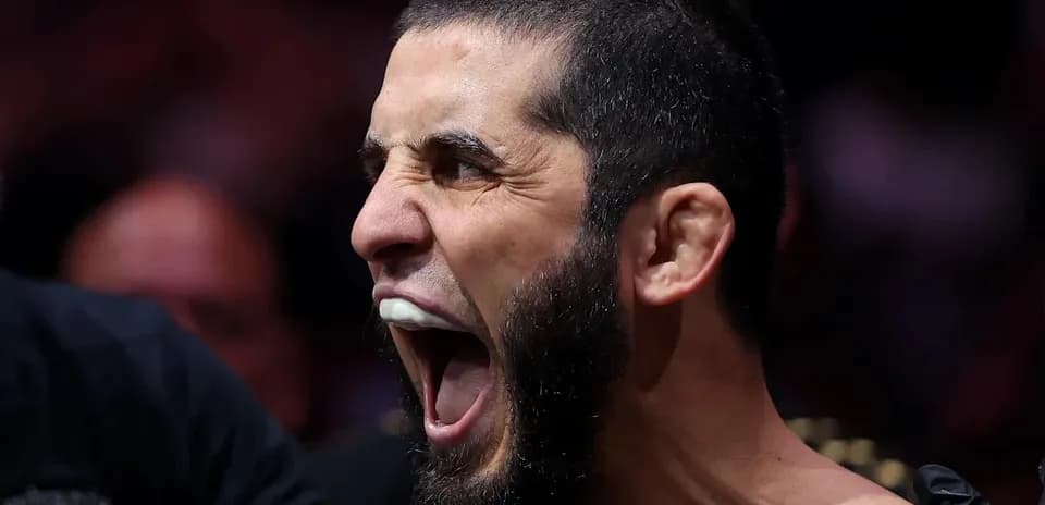 Fighter shouting with mouthguard before match