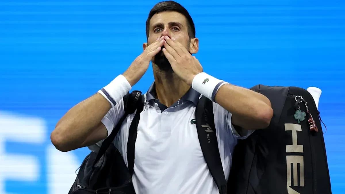 Novak Djokovic blowing kisses to the crowd