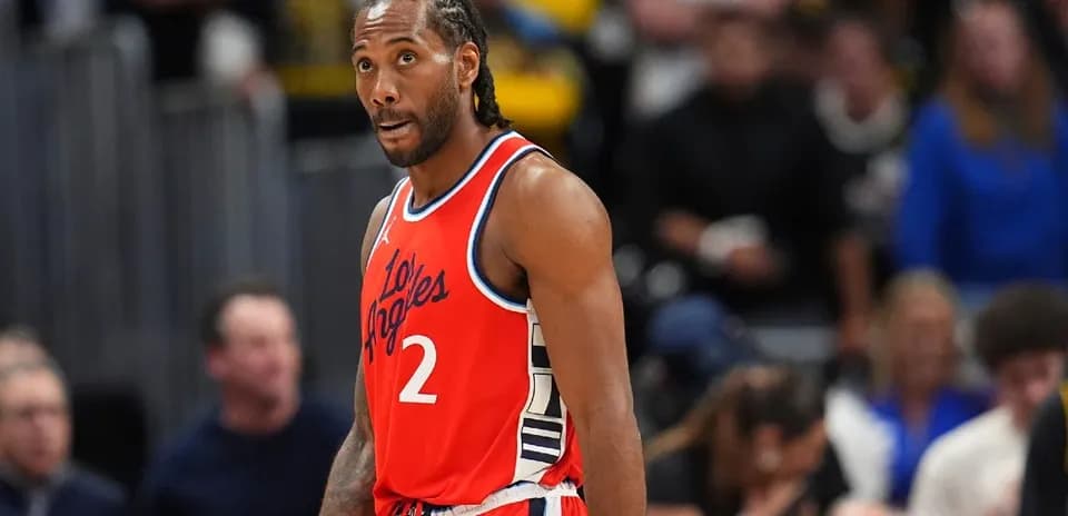 Kawhi Leonard on court during basketball game