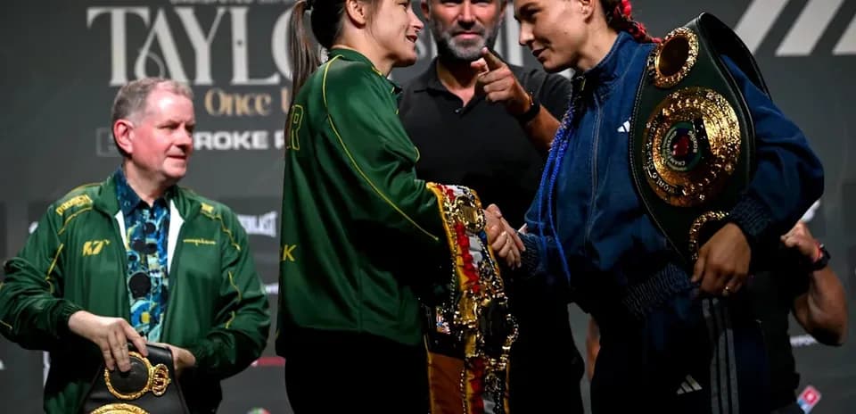 Boxers shaking hands at pre-fight press conference