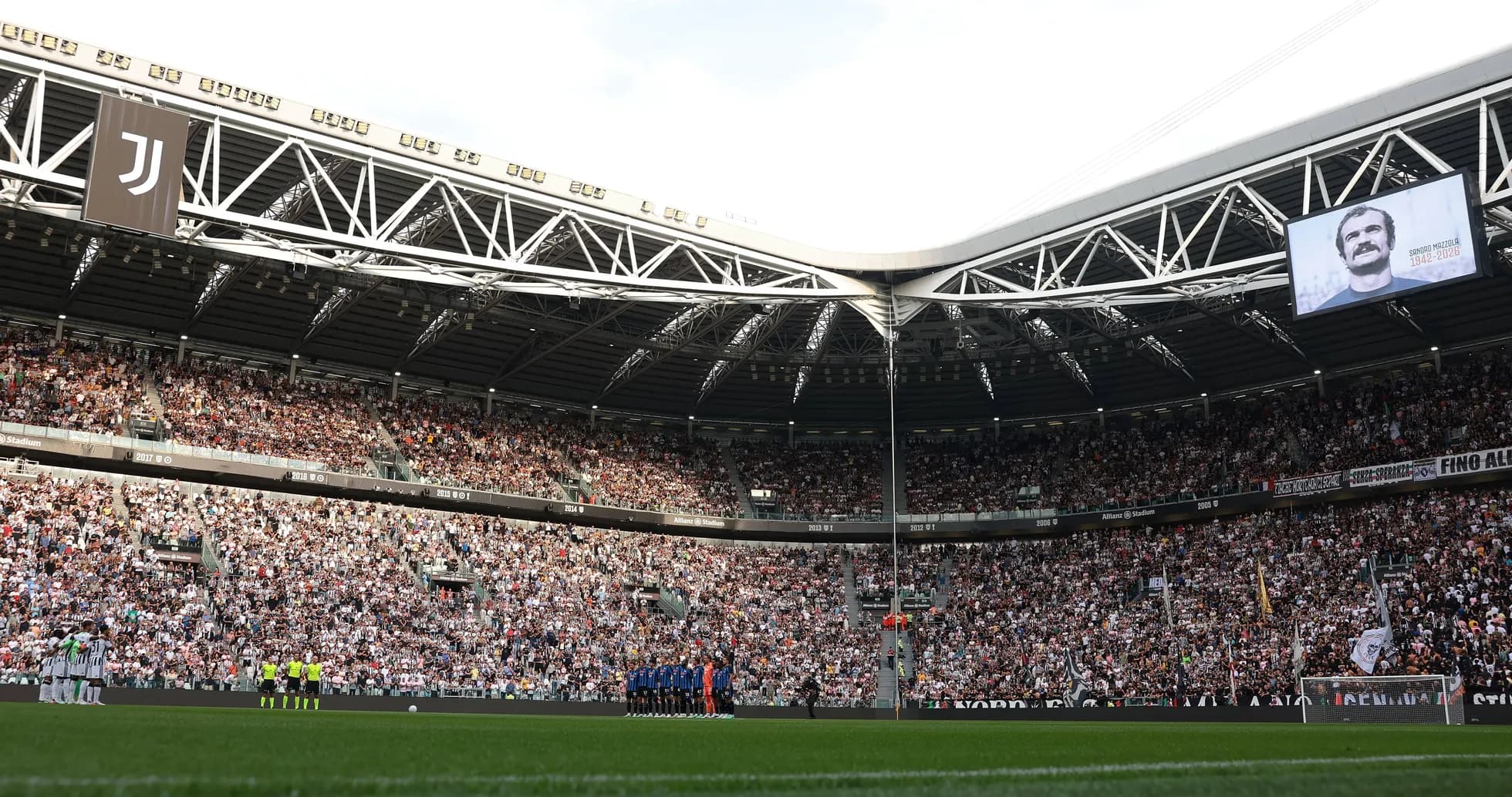 Crowd at Allianz Stadium during pre-match tribute Crowd at Allianz Stadium during pre-match tribute