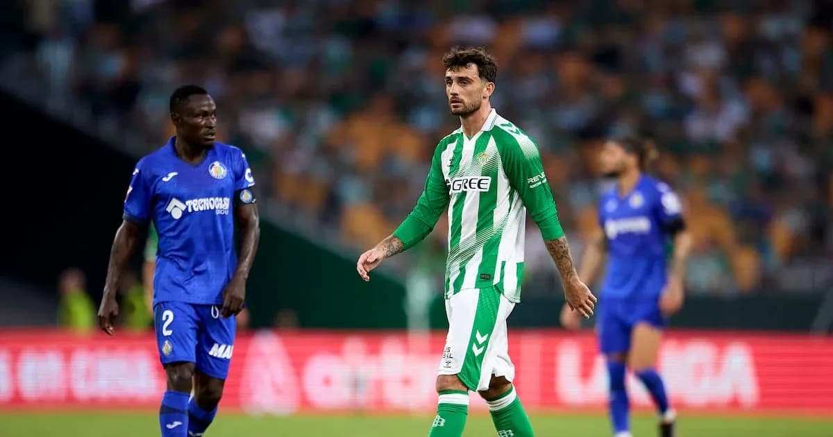 Real Betis and Getafe players on the field Real Betis and Getafe players on the field